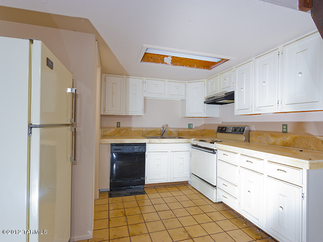 3106-3108 East Greenlee Road Tucson, AZ 85716 - Photo 5 of 25