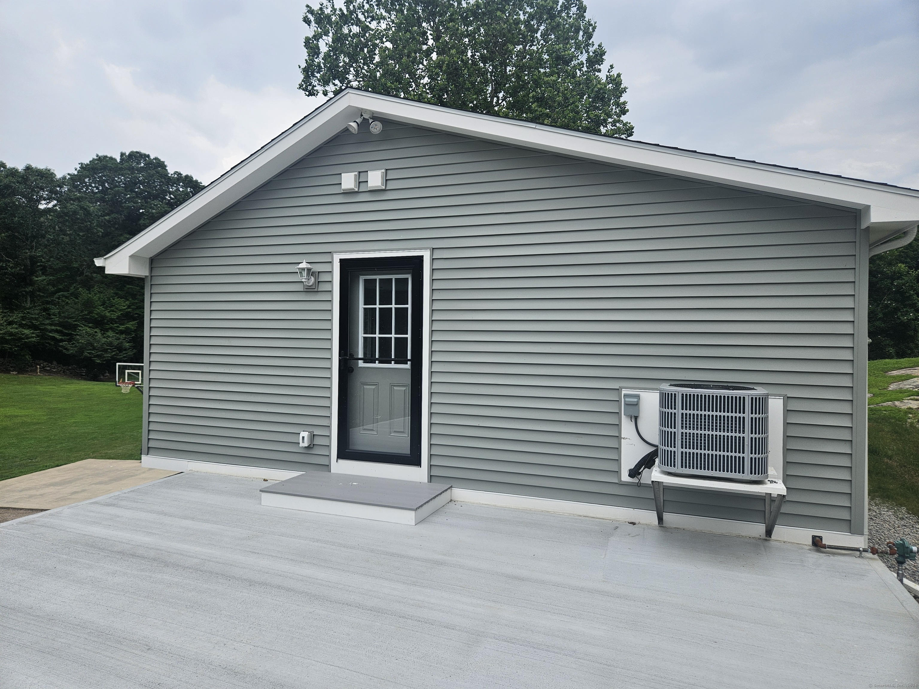 382 Flanders Road Stonington, CT 06378 - Photo 1 of 14