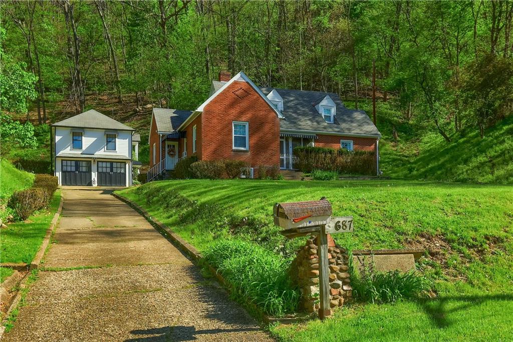 687 Valley Road Ambridge, PA 15003 - Photo 2 of 44