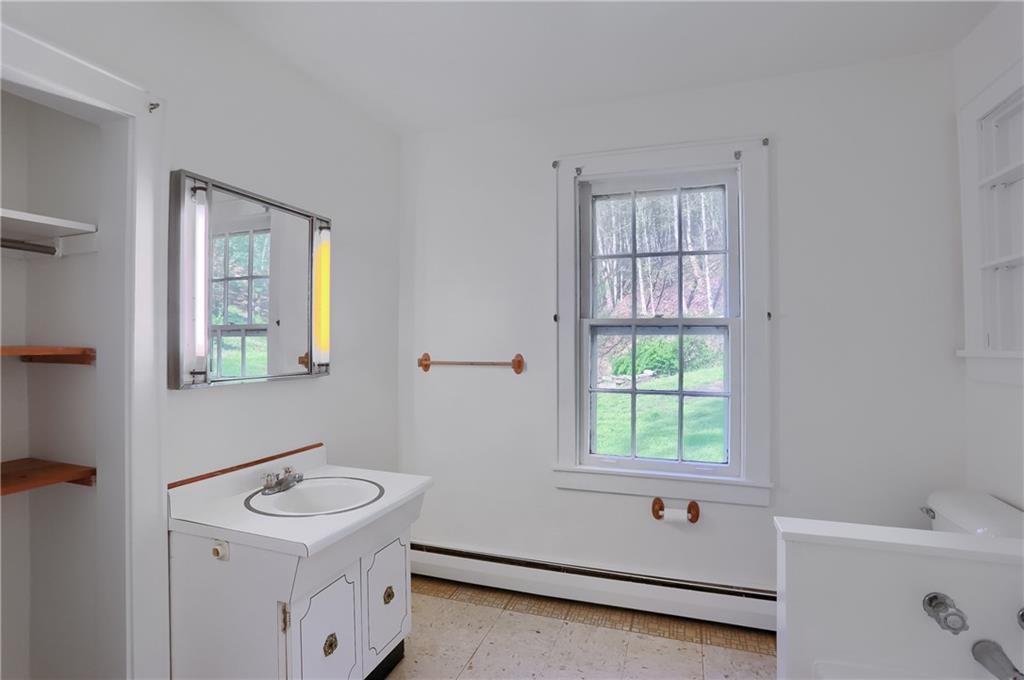 687 Valley Road Ambridge, PA 15003 - Photo 39 of 44