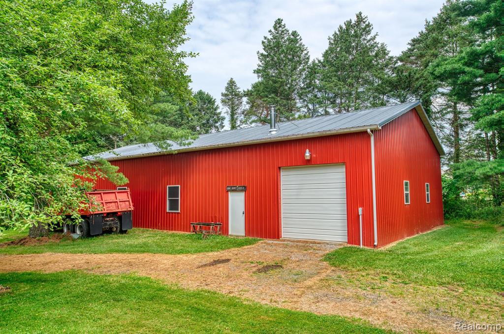 8953 Oak Grove Road Howell, MI 48855 - Photo 28 of 34