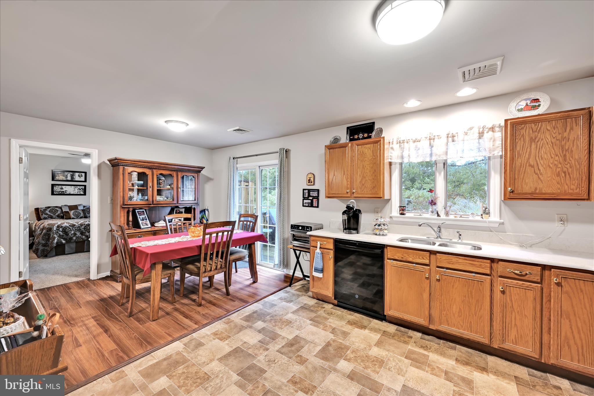 32 Knollwood Road Millersville, PA 17551 - Photo 10 of 28 a view of a dining room with furniture and window