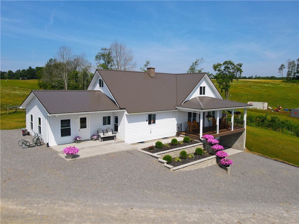 7690 Banks Road Pike, NY 14066 - Photo 2 of 49