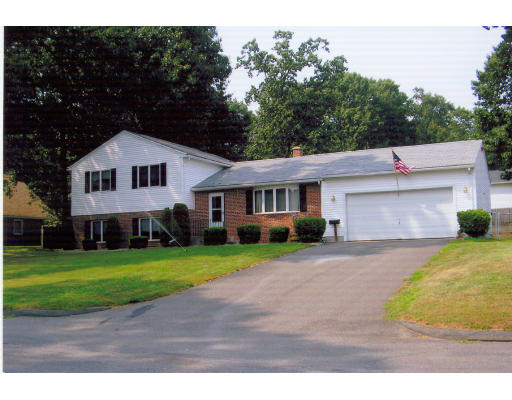 160 Endecott Street Springfield, MA 01118 - Photo 1 of 8 Gallery Image 1