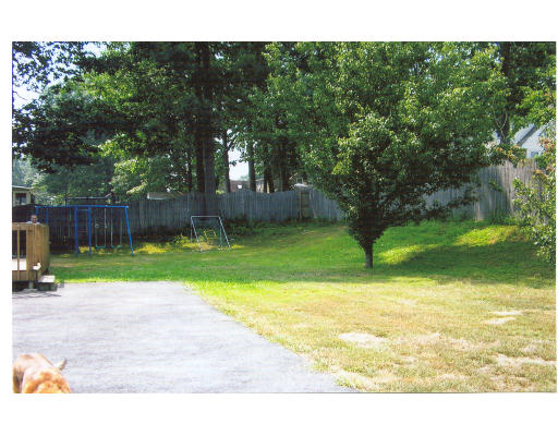 160 Endecott Street Springfield, MA 01118 - Photo 5 of 8 Gallery Image 5