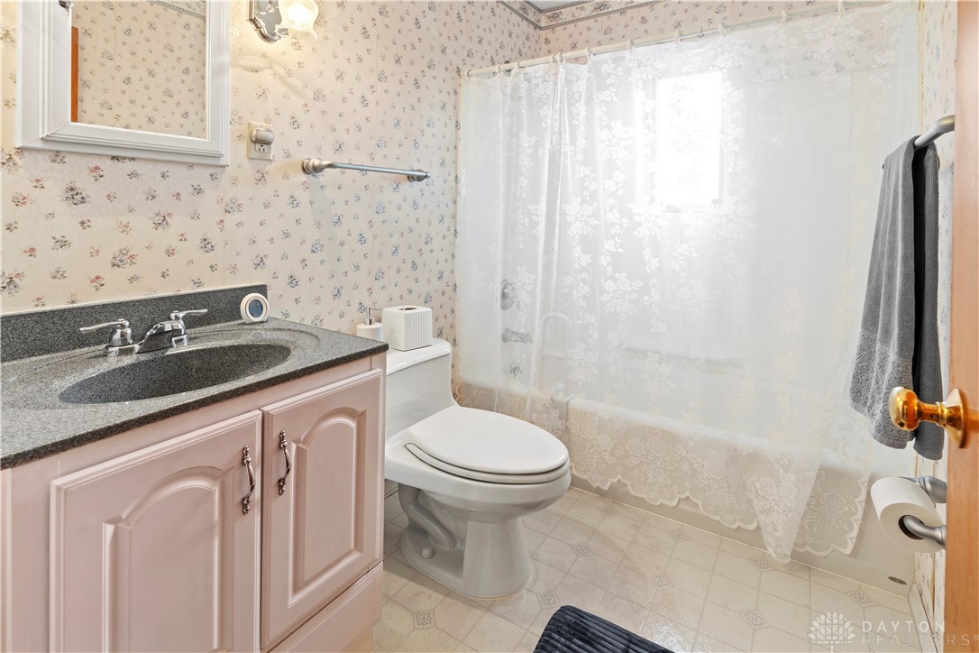 4254 Maxlin Road Kettering, OH 45429 - Photo 22 of 37 Gallery Image 22