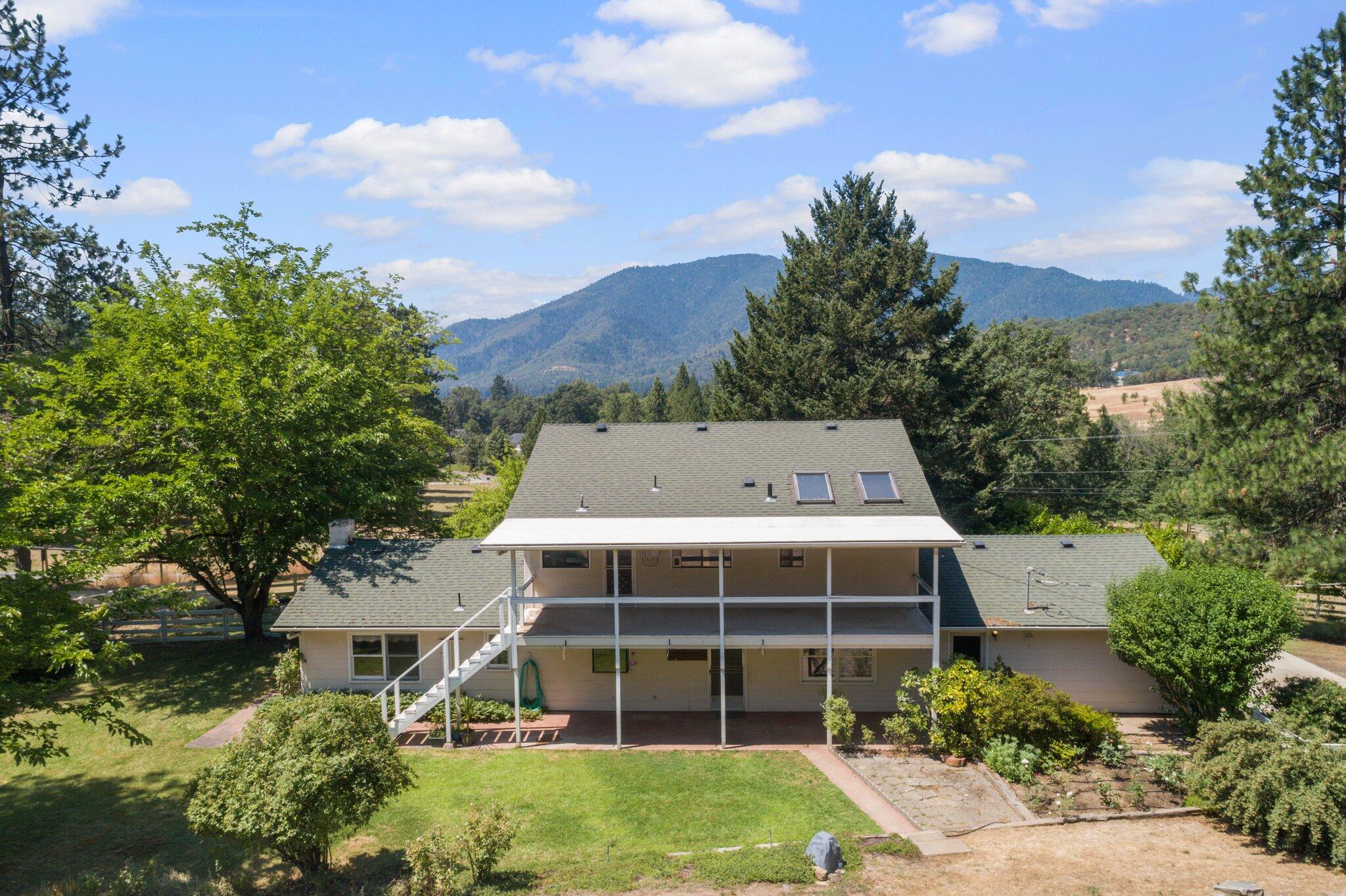 946 Wards Creek Road Rogue River, OR 97537 - Photo 5 of 56 5-web-or-mls-DJI_0027