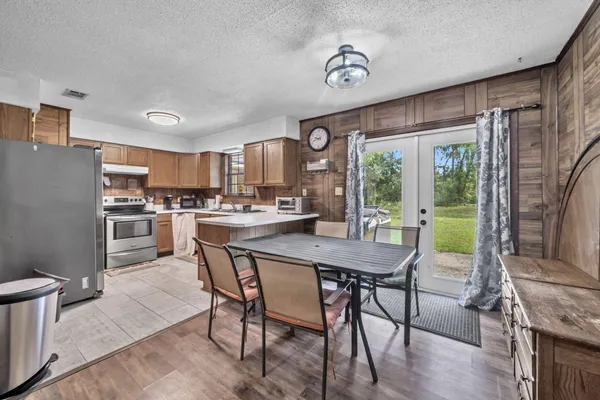 $199,900 | 6359 Childrens Lane, Crestview, FL 32539