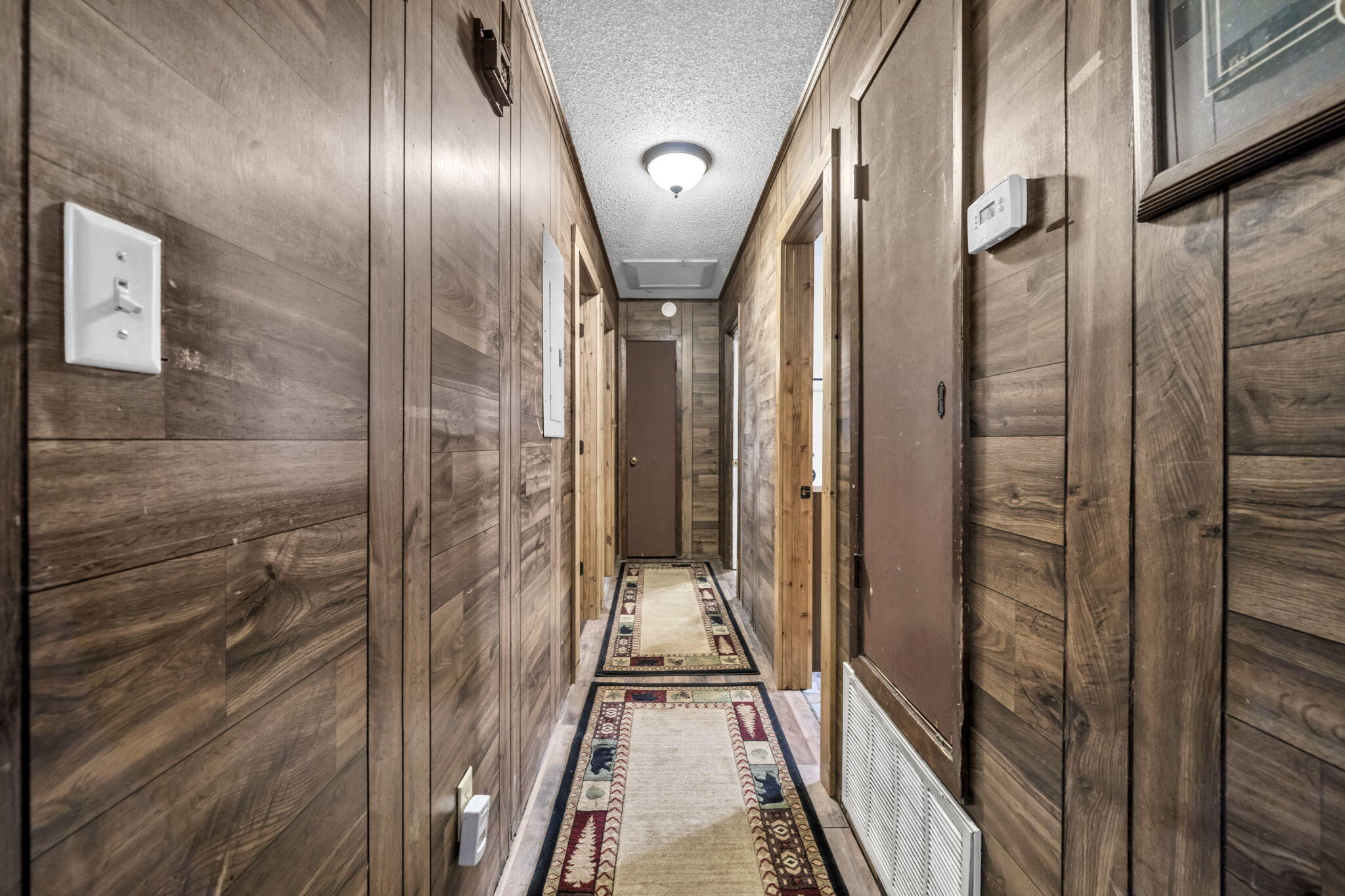 6359 Childrens Lane Crestview, FL 32539 - Photo 25 of 50 a view of a hallway