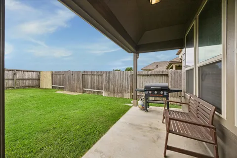 $329,000 | 24111 Kingdom Isle Lane, Katy, TX 77493