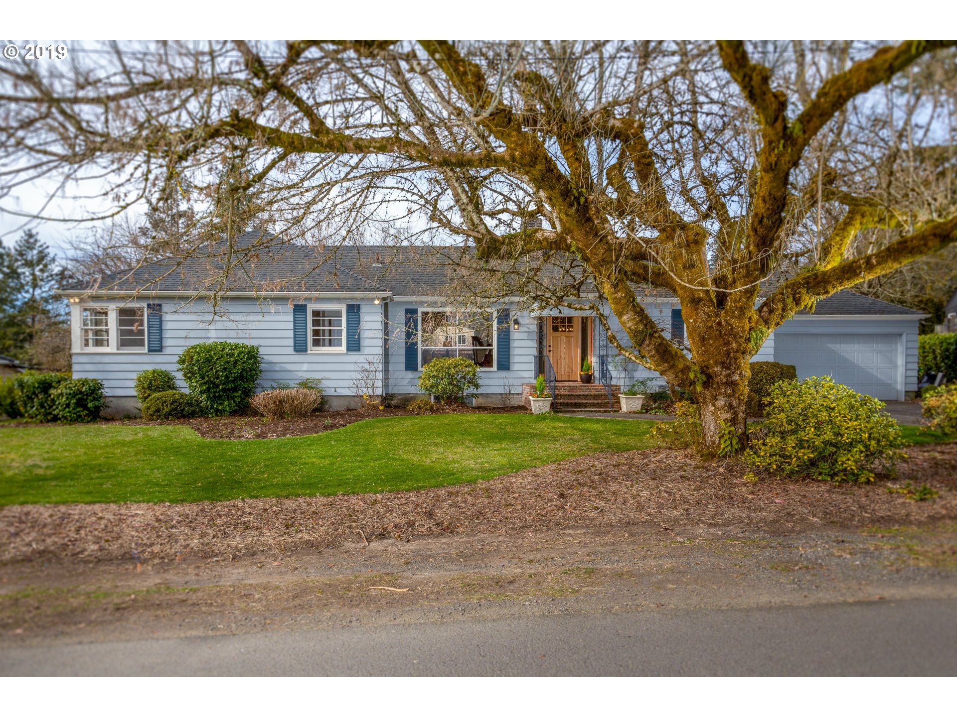 8335 Southwest Ridgeway Drive Portland, OR 97225 - Photo 1 of 24 Gallery Image 1