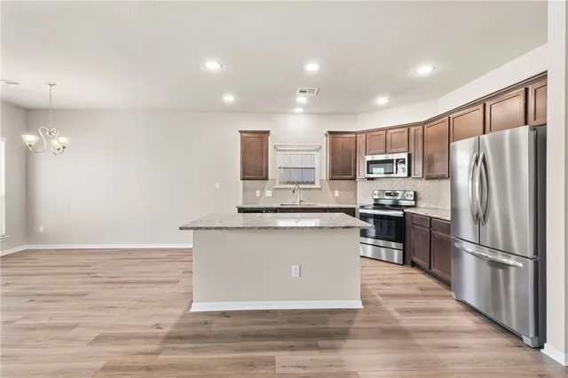 $319,900 | 2016 Brisbane Way, Bryan, TX 77807