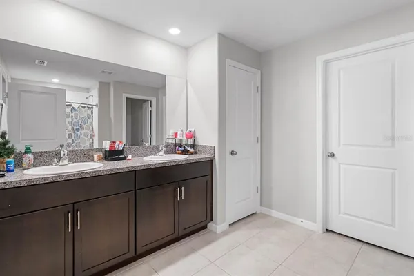 $359,000 | 889 Calico Scallop Street, Ruskin, FL 33570