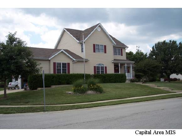 327 Bristol Road Chatham, IL 62629 - Photo 1 of 12 Gallery Image 1