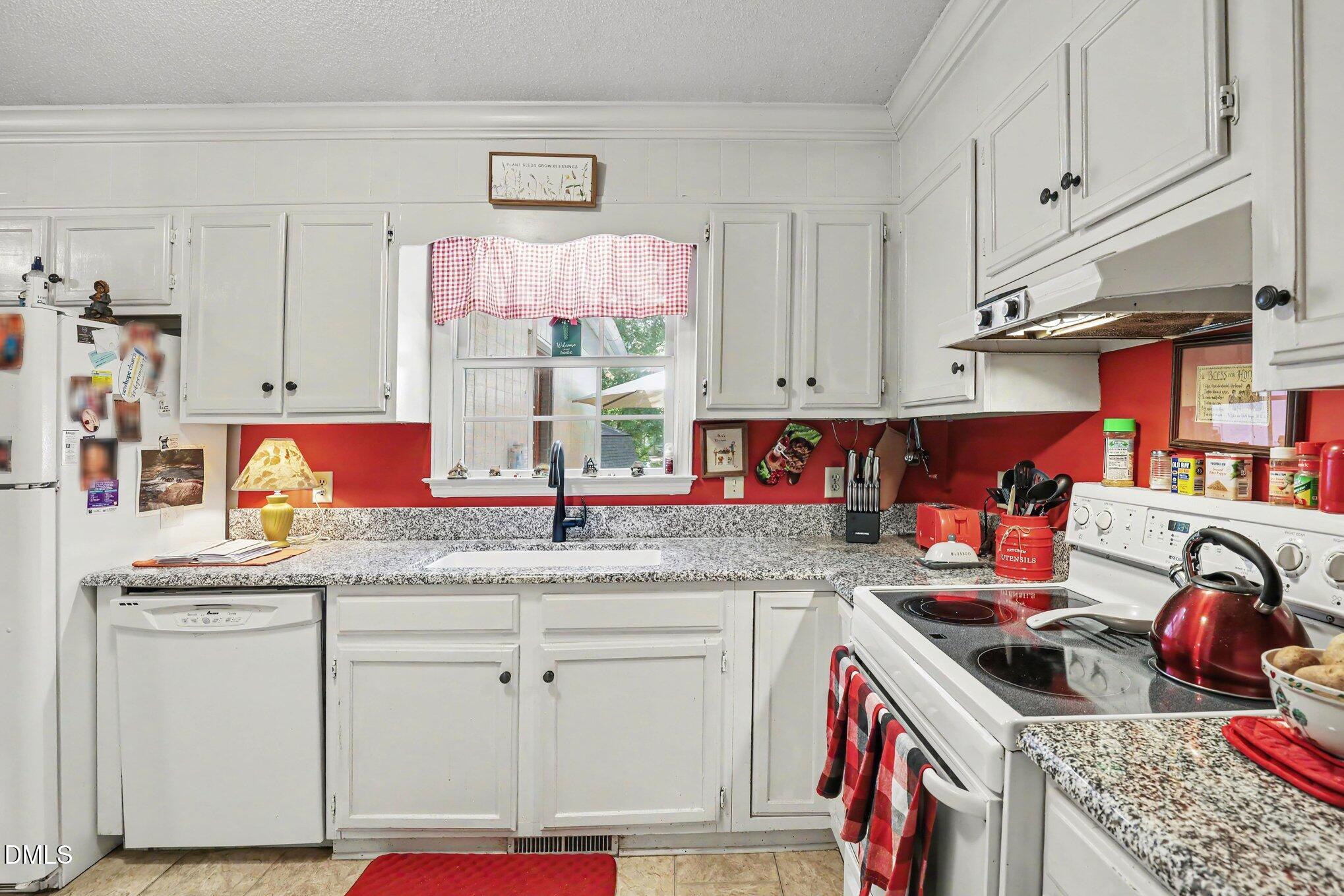 7316 Fox Road Raleigh, NC 27616 - Photo 15 of 32 015_img_8290_791