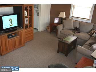 408 Flanders Road Bellmawr, NJ 08031 - Photo 2 of 8 Living Room