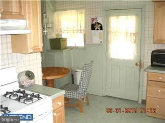 408 Flanders Road Bellmawr, NJ 08031 - Photo 5 of 8 Kitchen