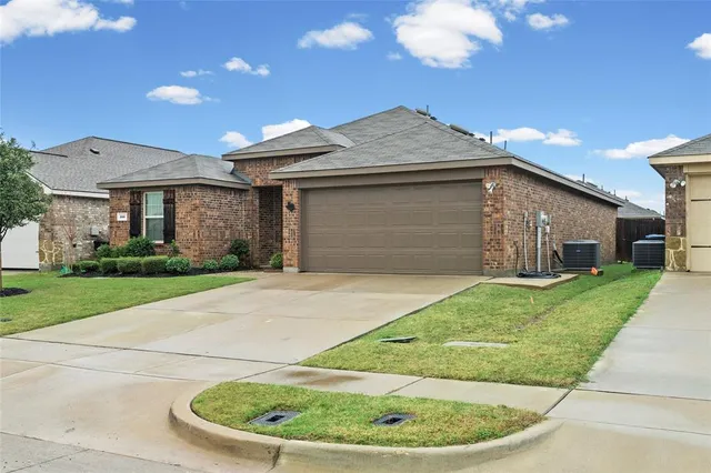 $1,800 | 103 Gallant Fox Lane, Caddo Mills, TX 75135