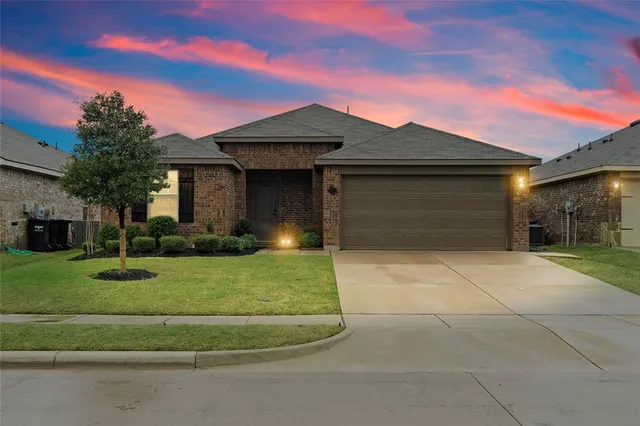 $1,800 | 103 Gallant Fox Lane, Caddo Mills, TX 75135