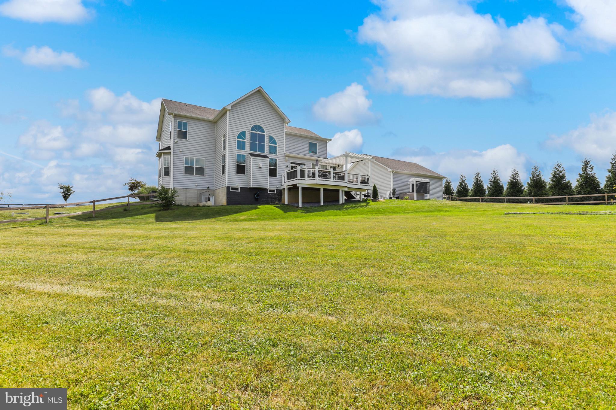 964 Oak Tree Road Westminster, MD 21157 - Photo 33 of 91 View of back of home