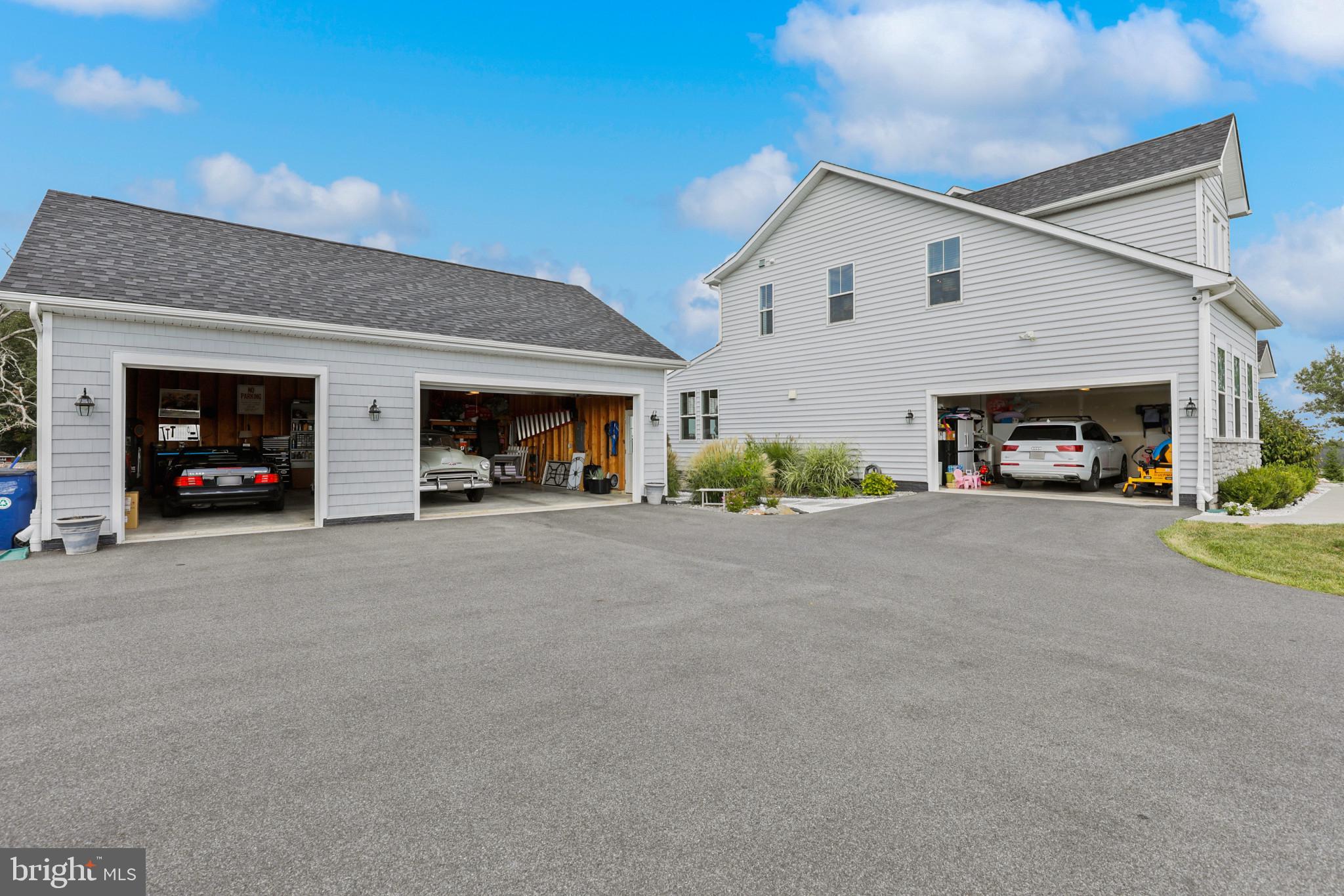 964 Oak Tree Road Westminster, MD 21157 - Photo 36 of 91 Multi car garage