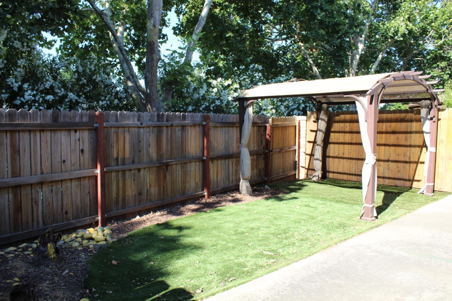 1025 Fillippelli Drive Gilroy, CA 95020 - Photo 35 of 47 a view of a backyard