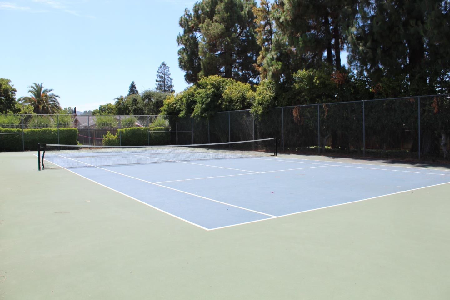 1025 Fillippelli Drive Gilroy, CA 95020 - Photo 44 of 47 a view of basketball court