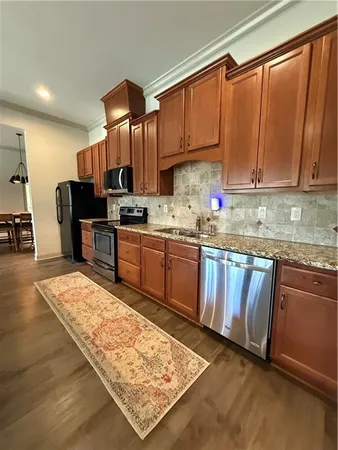 $2,475 | 118 Thrush Drive, Unit B, Roswell, GA 30075