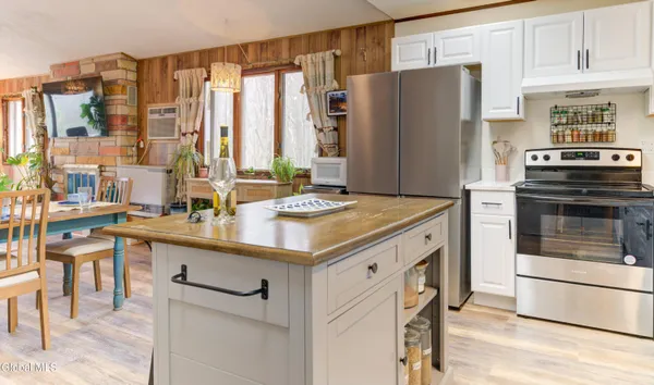 $325,000 | 421 Potter Hill Road, Petersburgh, NY 12138