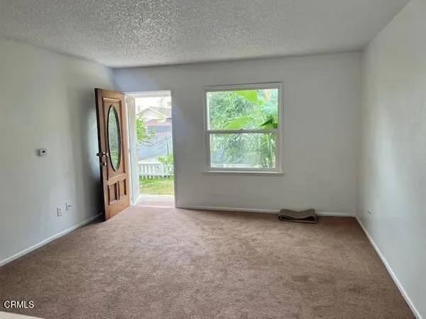 $2,500 | 544 Saratoga Street, Fillmore, CA 93015