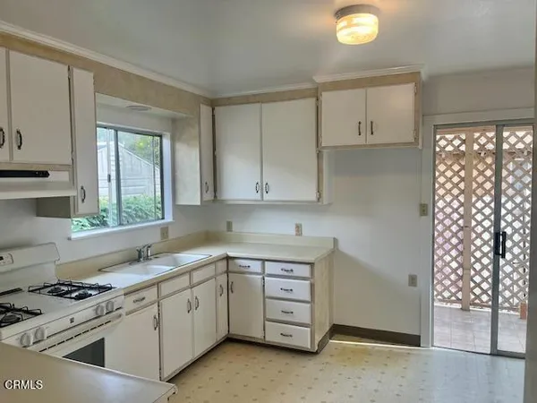 $2,500 | 544 Saratoga Street, Fillmore, CA 93015