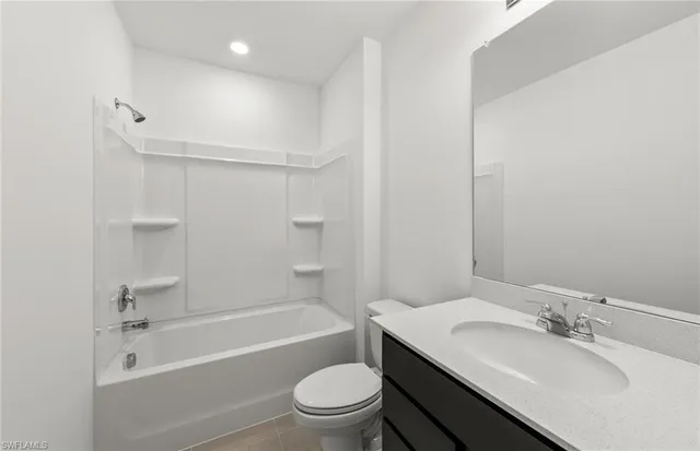 $282,865 | 1209 Caloosa Cv Drive, LaBelle, FL 33935