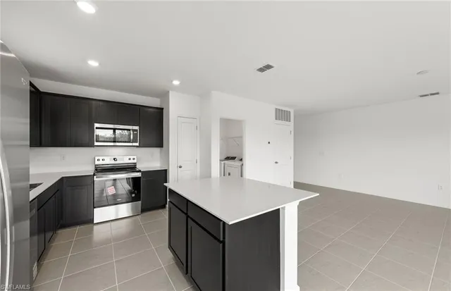 $282,865 | 1209 Caloosa Cv Drive, LaBelle, FL 33935