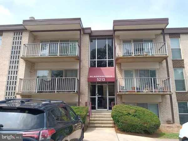 $1,600 | 5213 Newton Street, Unit 201, Bladensburg, MD 20710