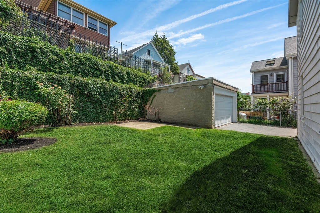 37-39 Puritan Road Somerville, MA 02145 - Photo 9 of 41