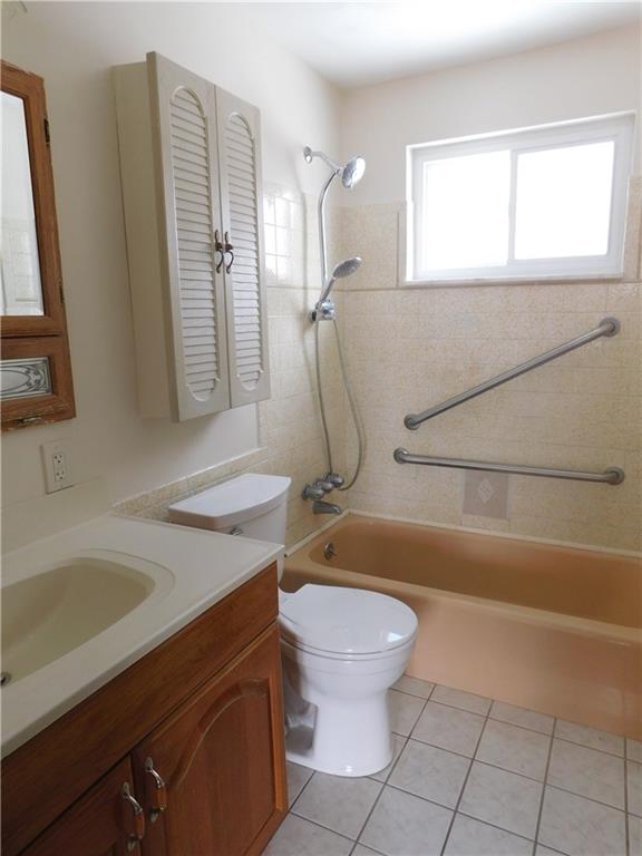 5273 Ranchview Drive Pittsburgh, PA 15236 - Photo 8 of 19 Gallery Image 8