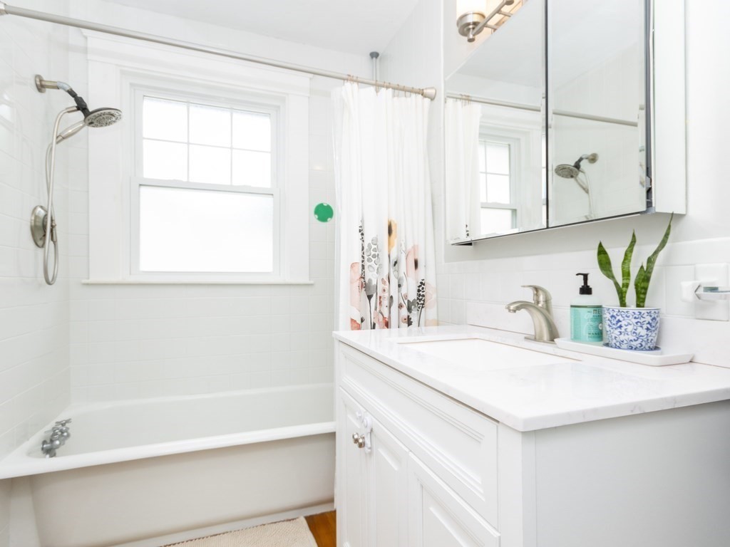 112 Adena Road, Unit 112 Newton, MA 02465 - Photo 27 of 31 Gallery Image 27
