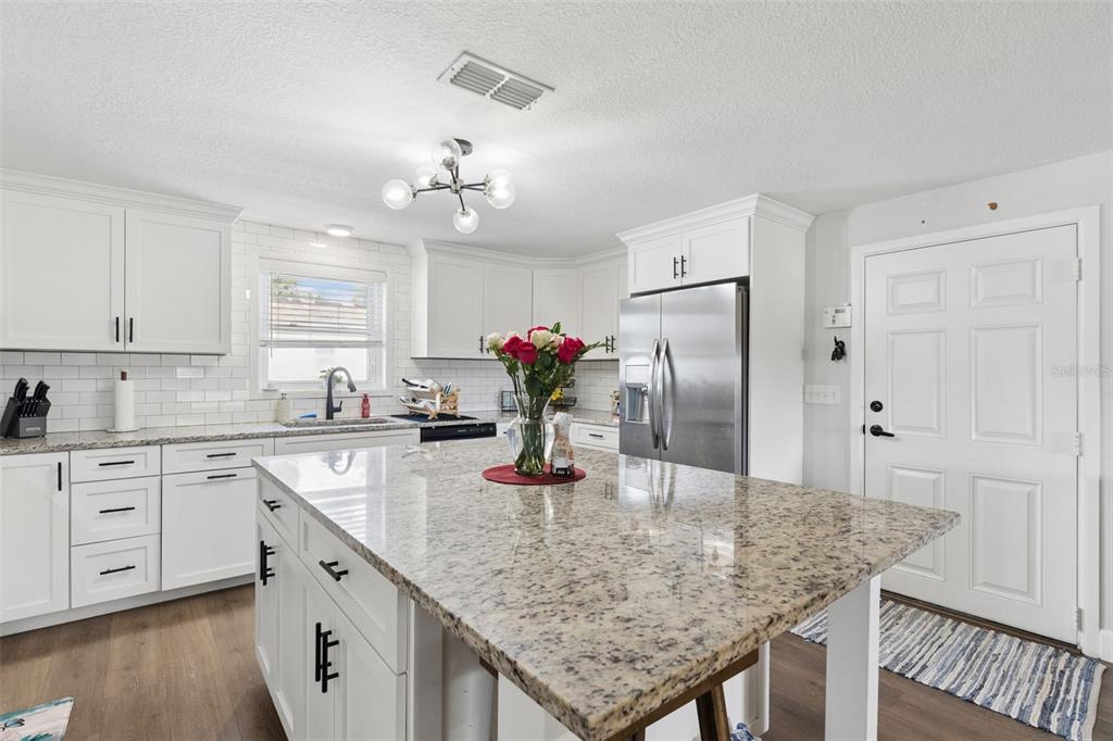 273 Avalon Road Winter Garden, FL 34787 - Photo 4 of 32
