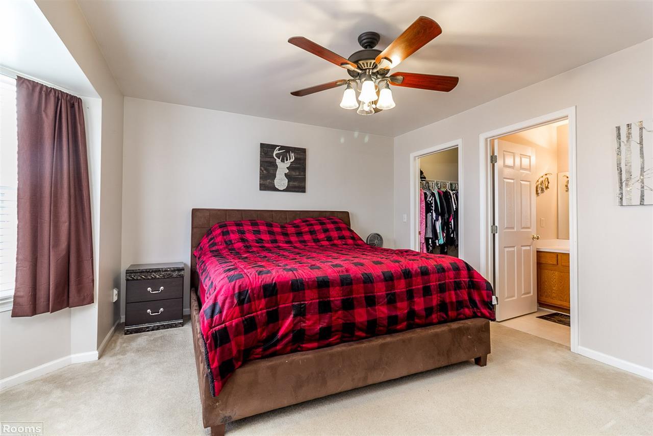 52204 Rivard Road New Baltimore, MI 48047 - Photo 10 of 22 31339528-9.JPG