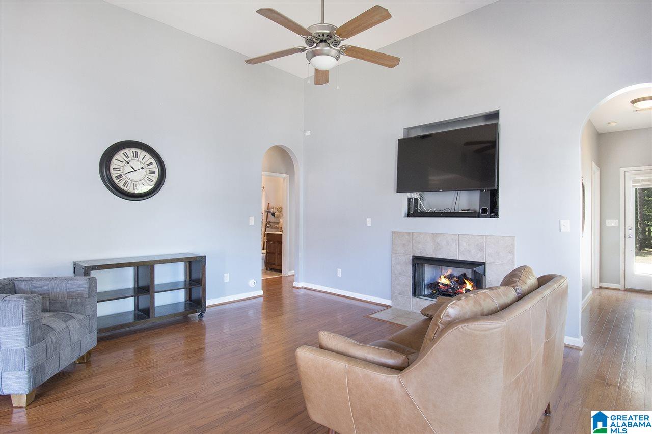 302 High Ridge Court Pelham, AL 35124 - Photo 4 of 22