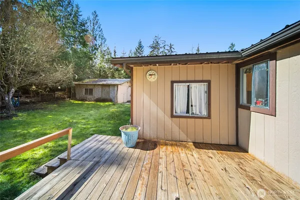 $376,000 | 221 East Country Lane, Allyn, WA 98524