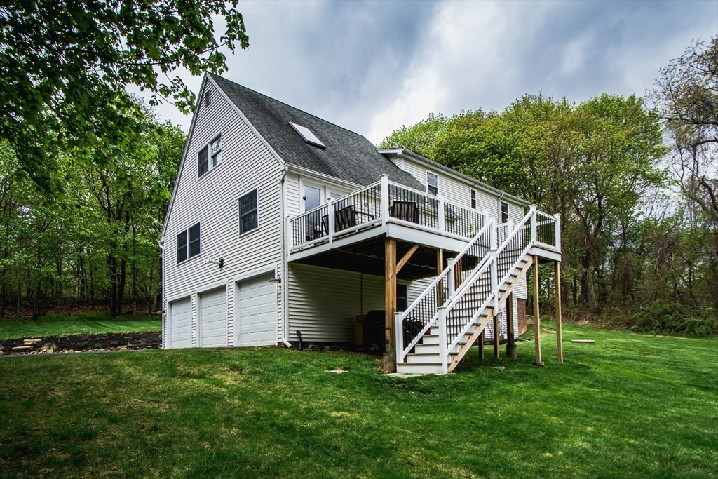692 Cronin Road Warren, MA 01585 - Photo 6 of 42