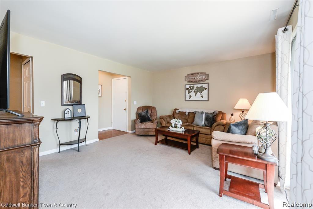 311 West Highland Road, Unit T16 Howell, MI 48843 - Photo 10 of 30