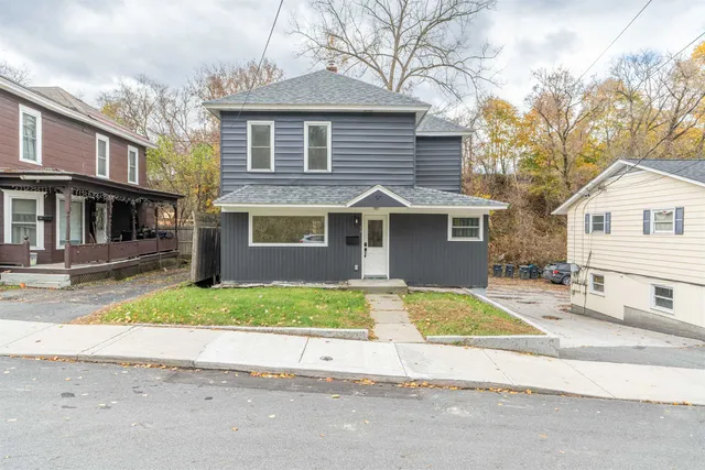 $269,000 | 19 Warren Street, Barre, VT 05641