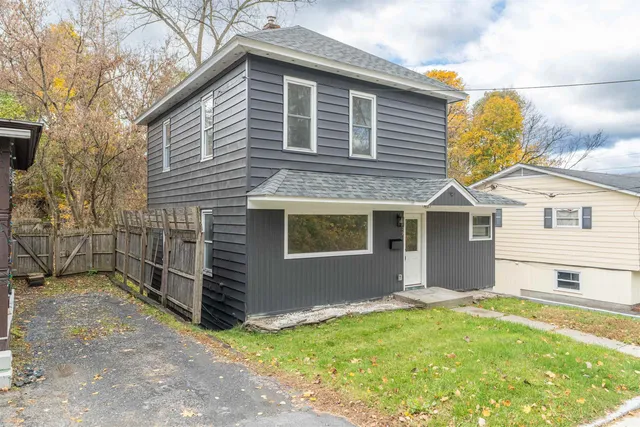 $269,000 | 19 Warren Street, Barre, VT 05641