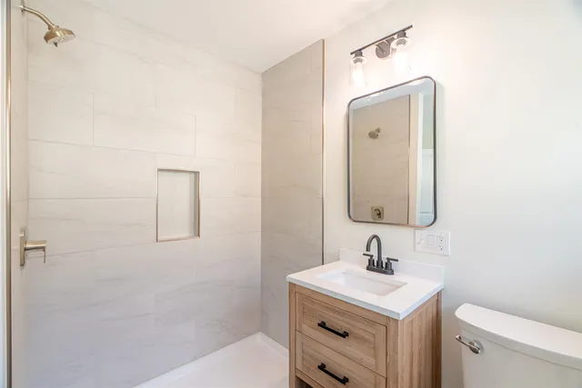 $269,000 | 19 Warren Street, Barre, VT 05641