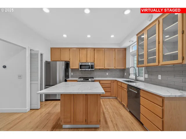 $620,000 | 6624 South Virginia Avenue, Portland, OR 97239