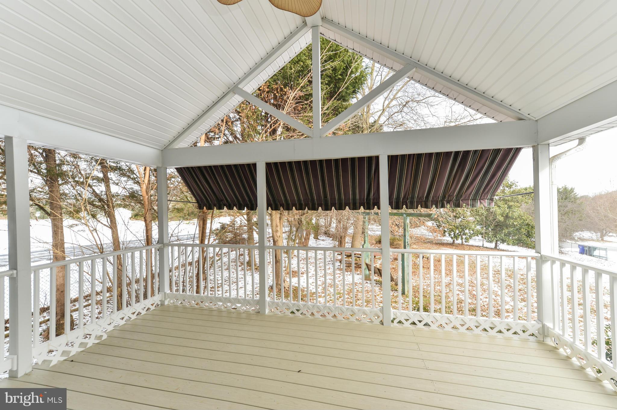 23 Fieldstone Road Elkton, MD 21921 - Photo 3 of 25 screened-in porch