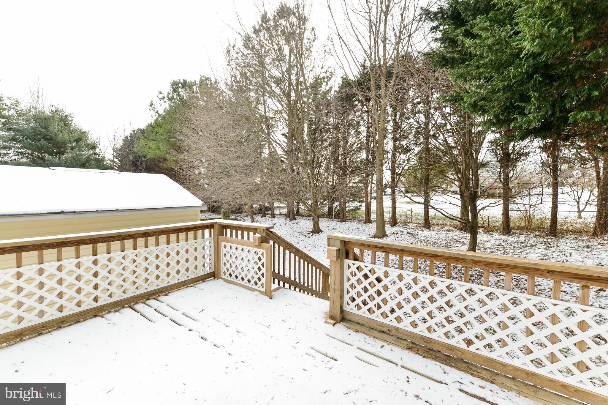 23 Fieldstone Road Elkton, MD 21921 - Photo 21 of 25 deck and back yard