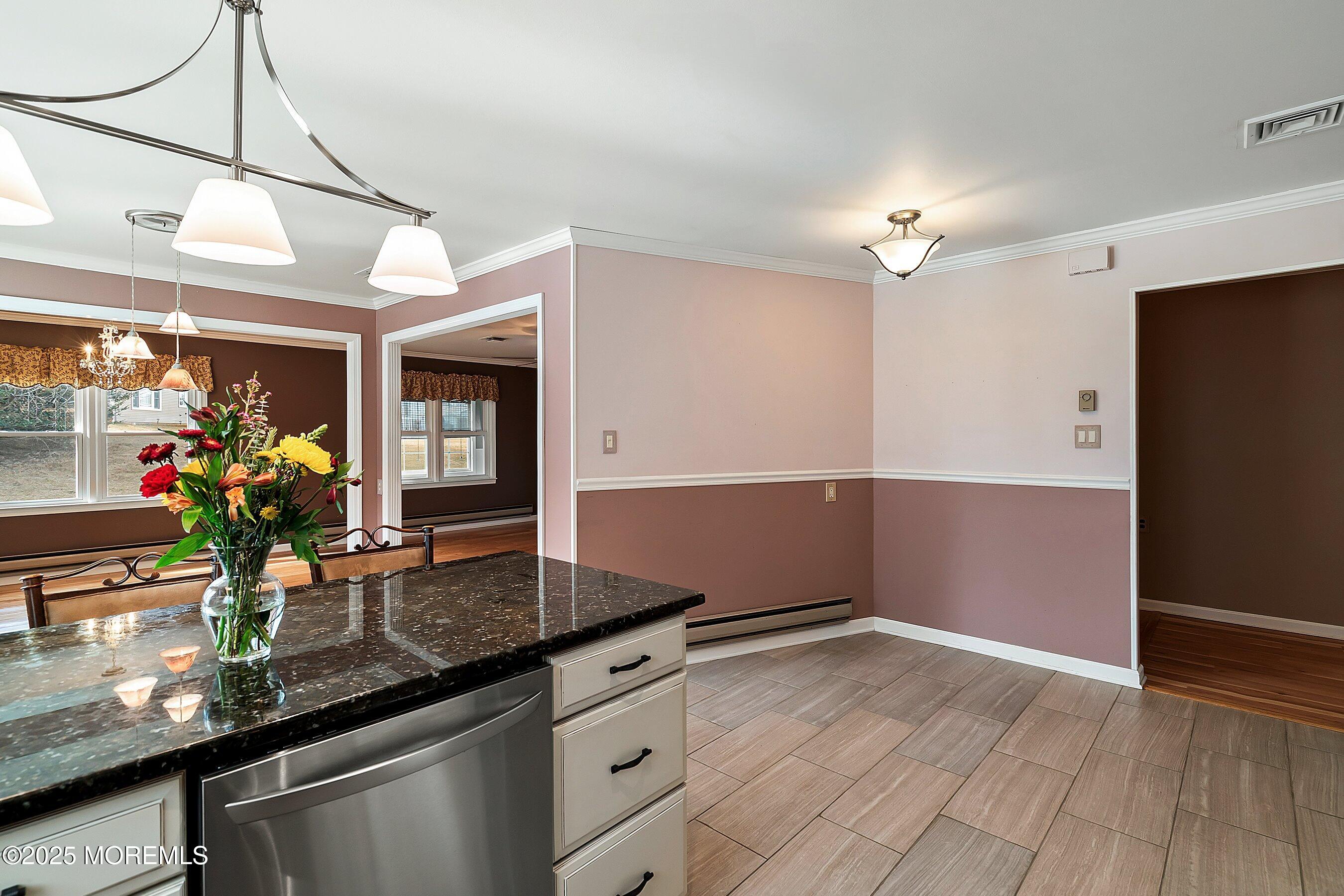 40 Watkins Road Brick, NJ 08724 - Photo 5 of 39 09-Kitchen to Breakfast